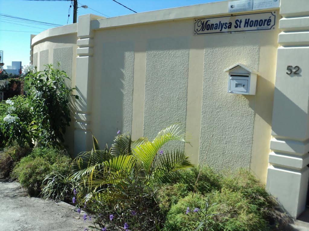 Monalysa St Honore Apartment & Studios Grand Bay Exteriér fotografie